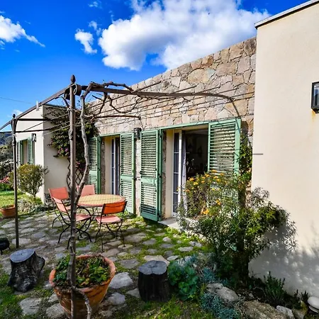 Anastasia Villa *