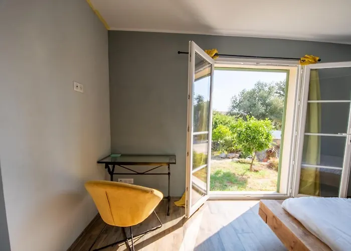 Anna Location De Au Calme En Corse à Proximité De Calvi * Zilia